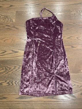One-Shoulder Crushed Velvet Dress in Mauve Plum